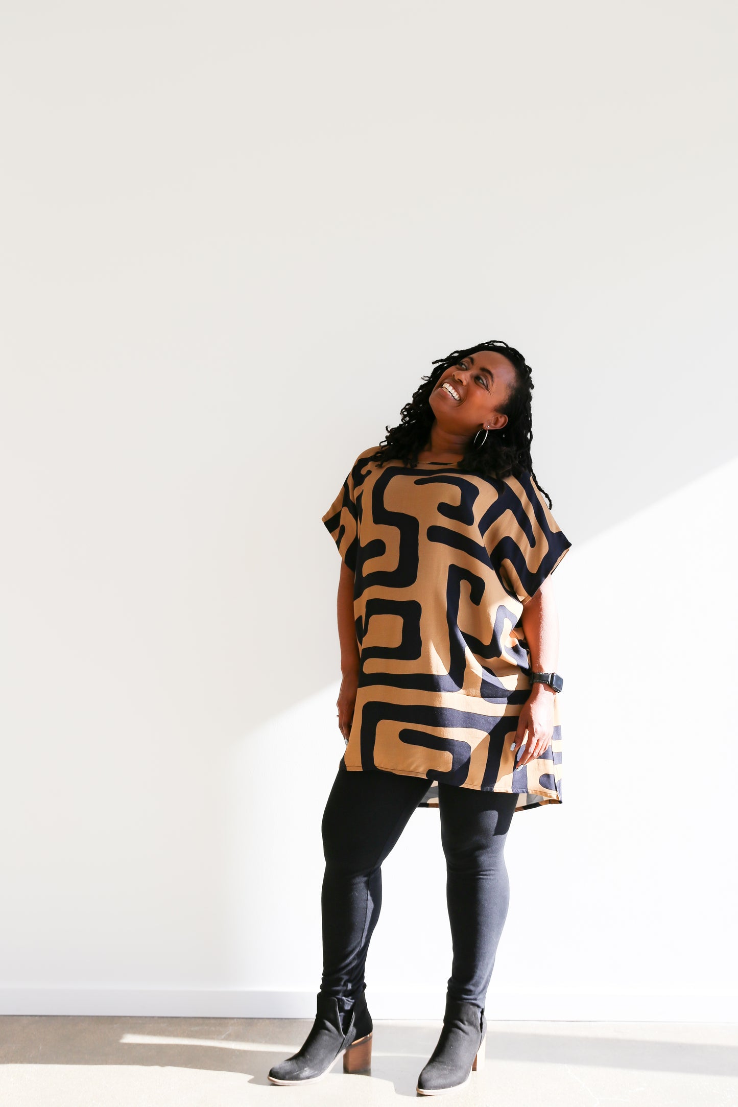 Sheila Tunic Top -Gold & Black