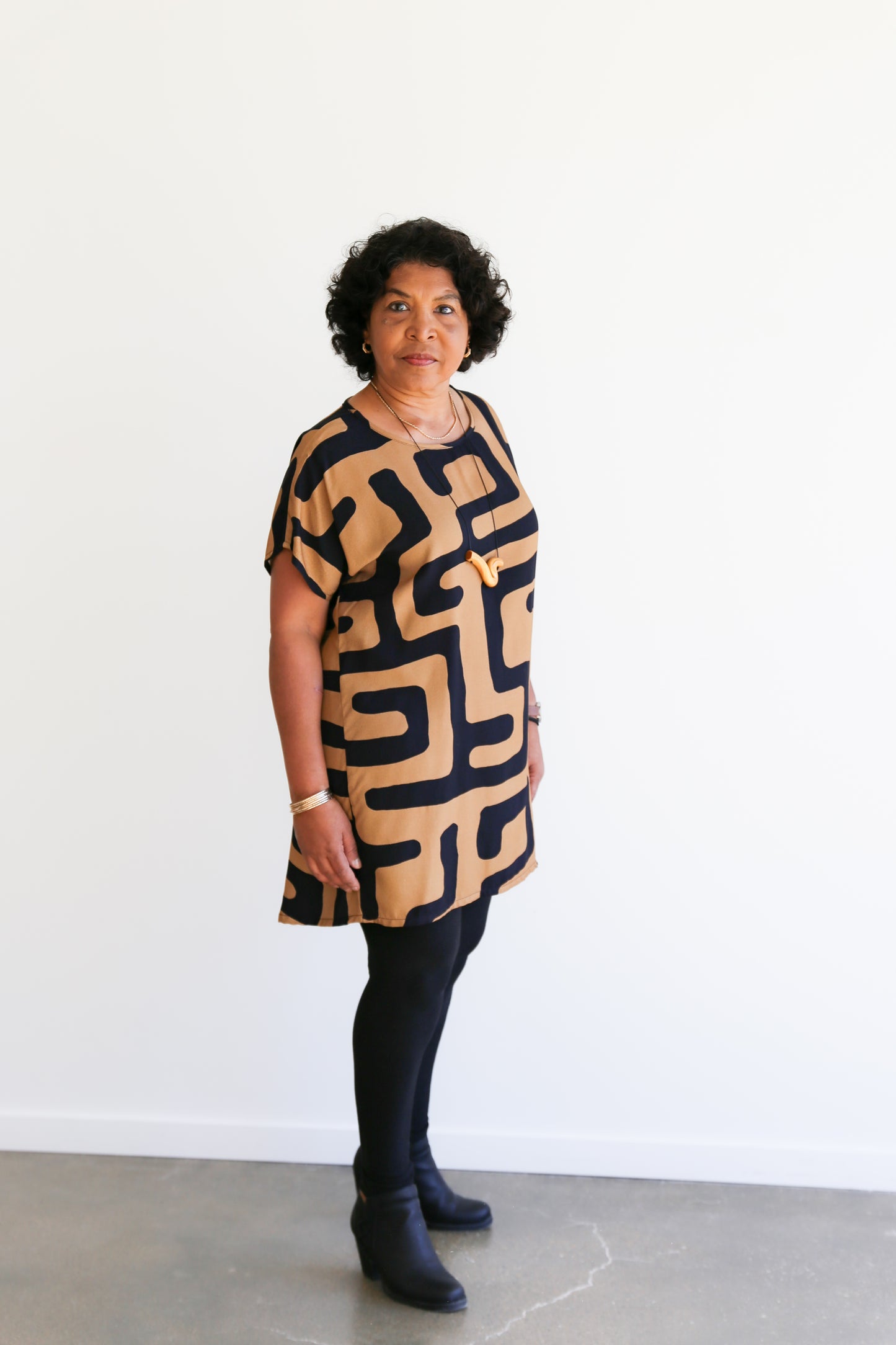 Sheila Tunic Top -Gold & Black