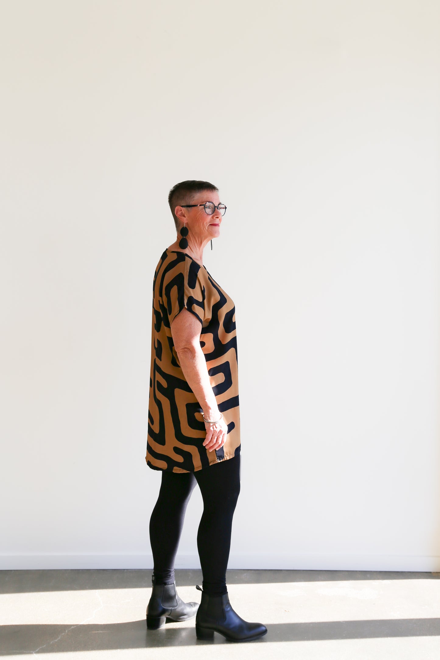Sheila Tunic Top -Gold & Black