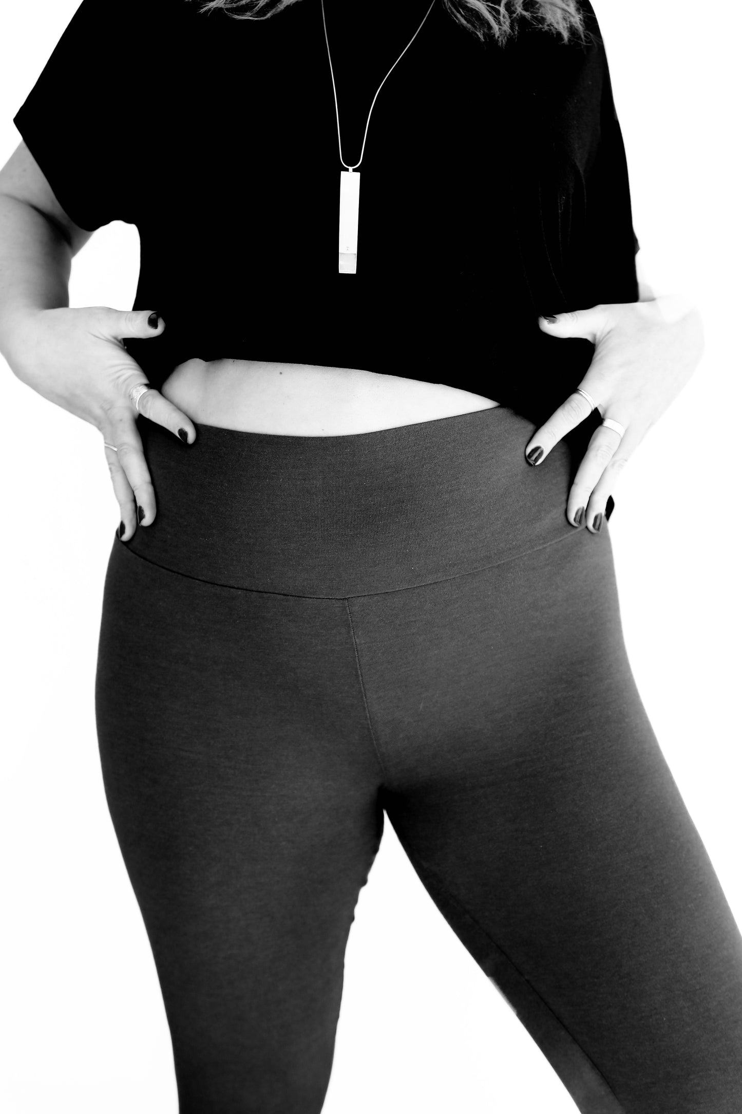 Fleece Lily Leggings -Black