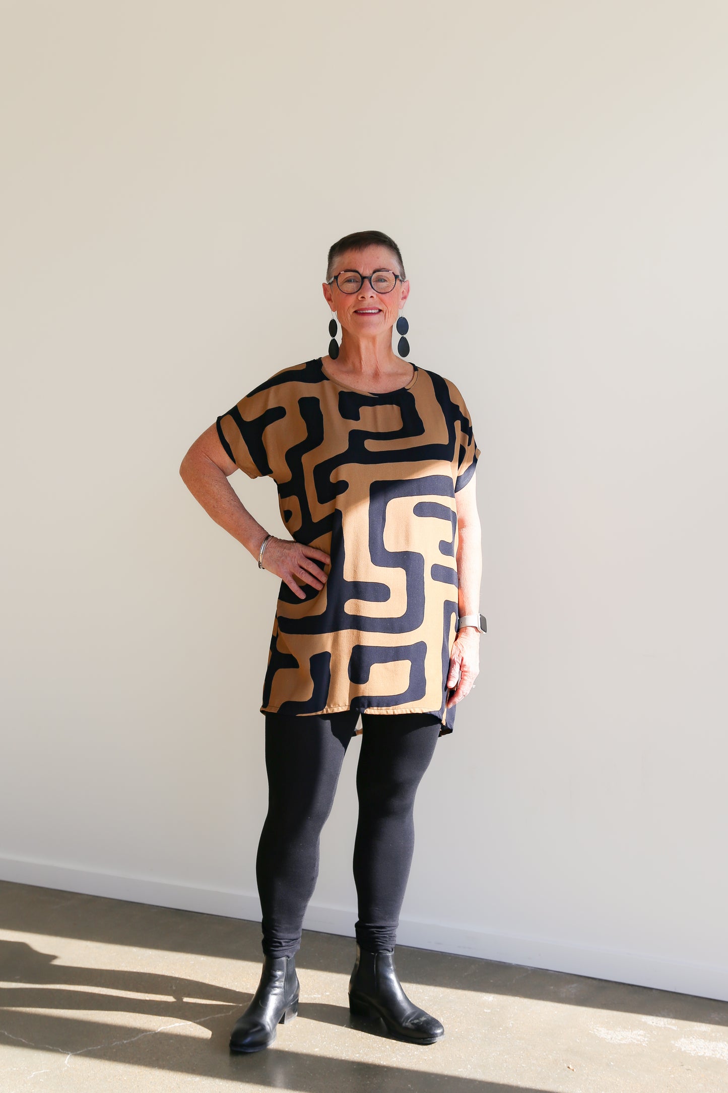 Sheila Tunic Top -Gold & Black