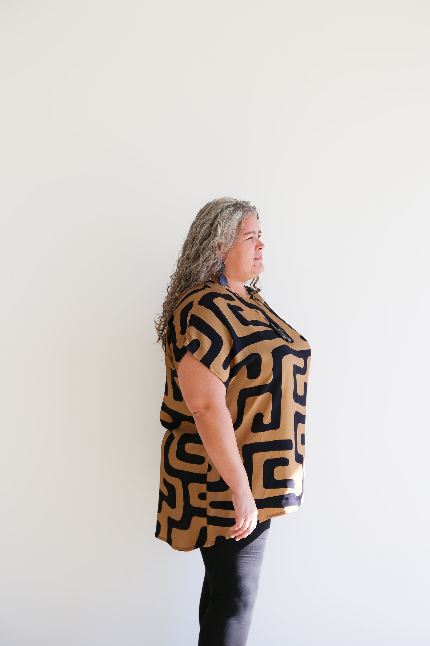 Sheila Tunic Top -Gold & Black