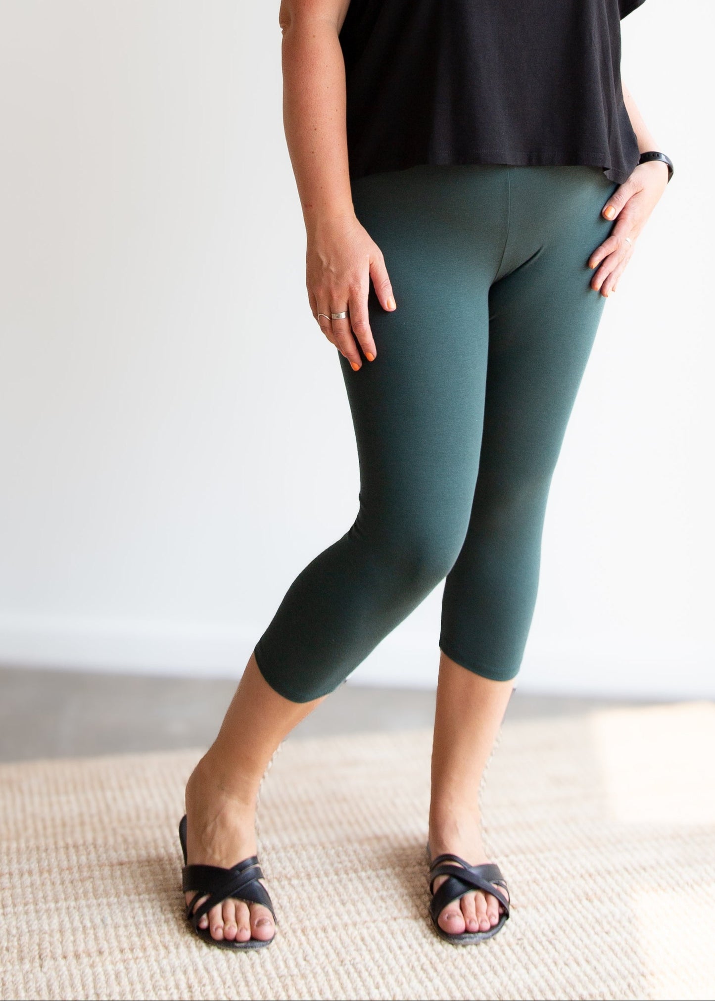 Lily Capri Leggings