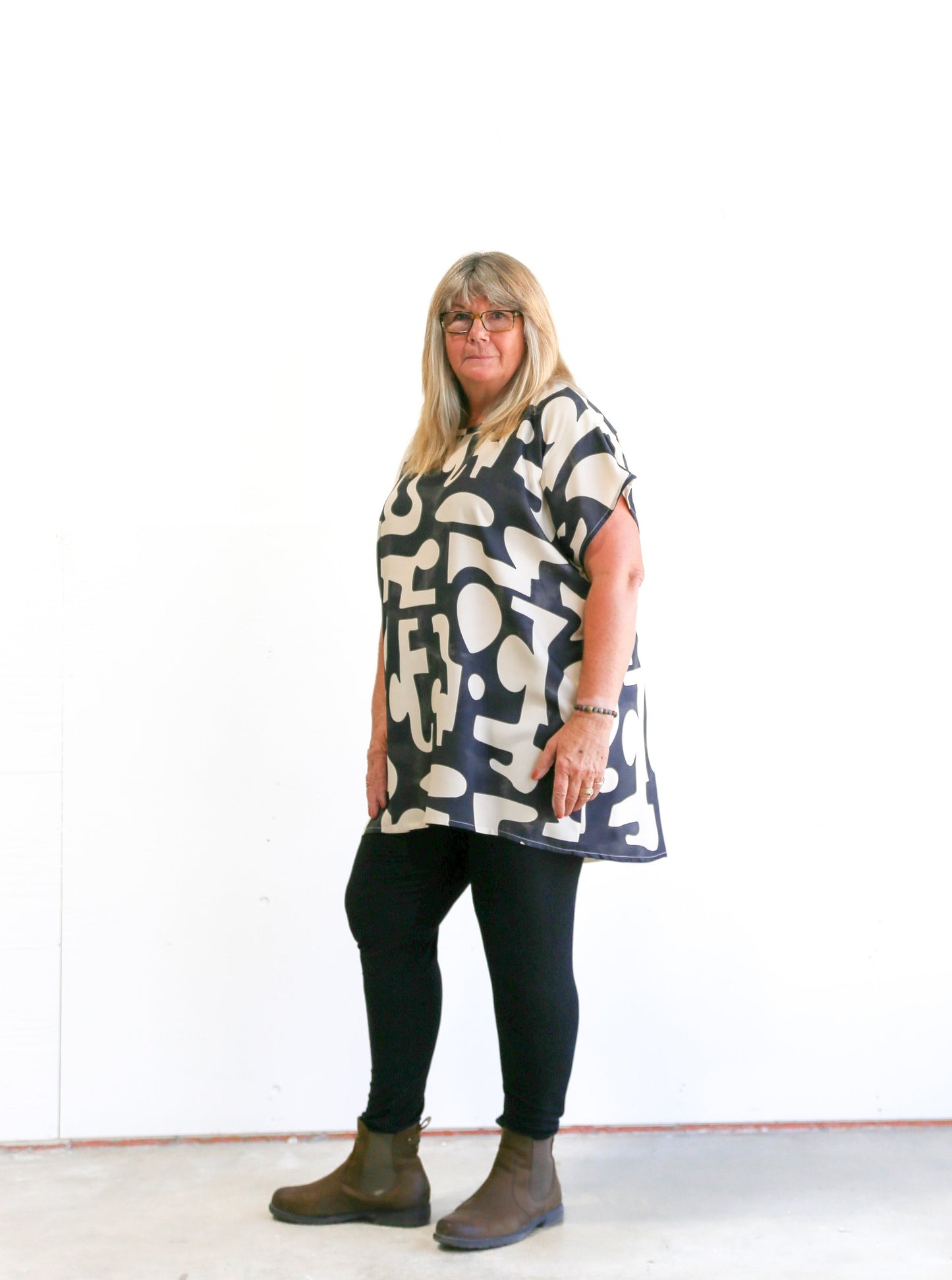 Sheila Tunic Top -Cream & Charcoal Print