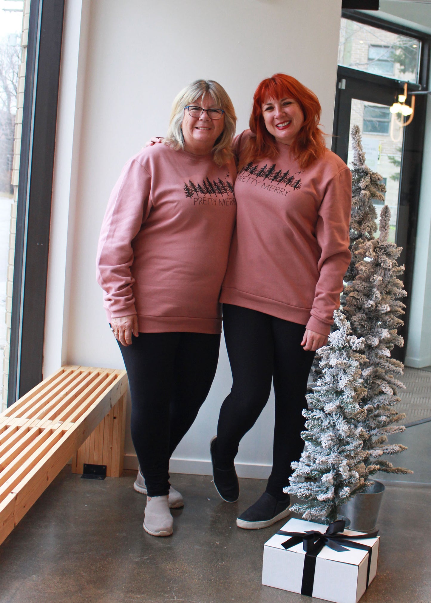 Pretty Project Sweatshirt -PRETTY MERRY