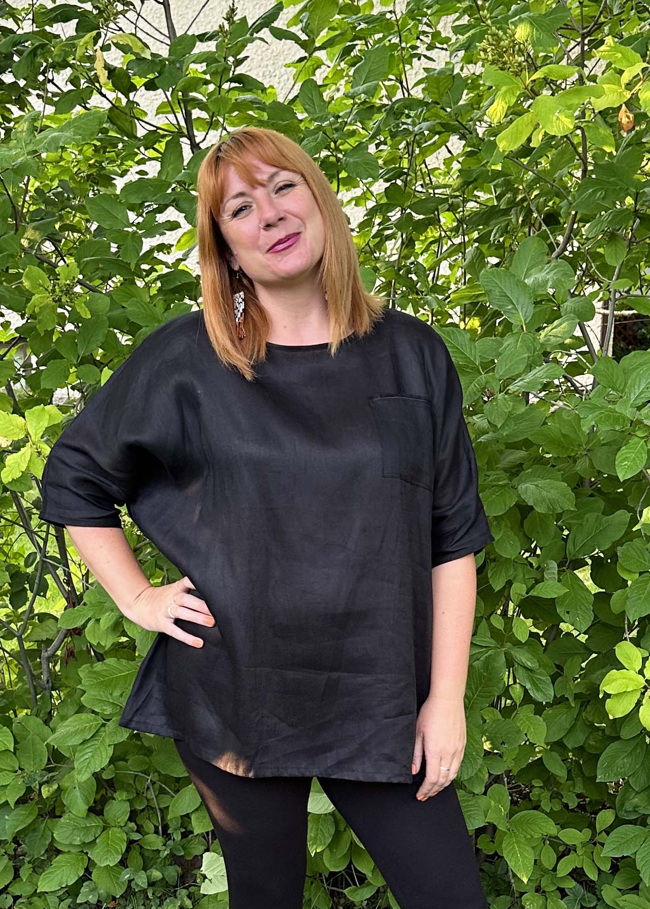 Sandy Linen Tunic -Black