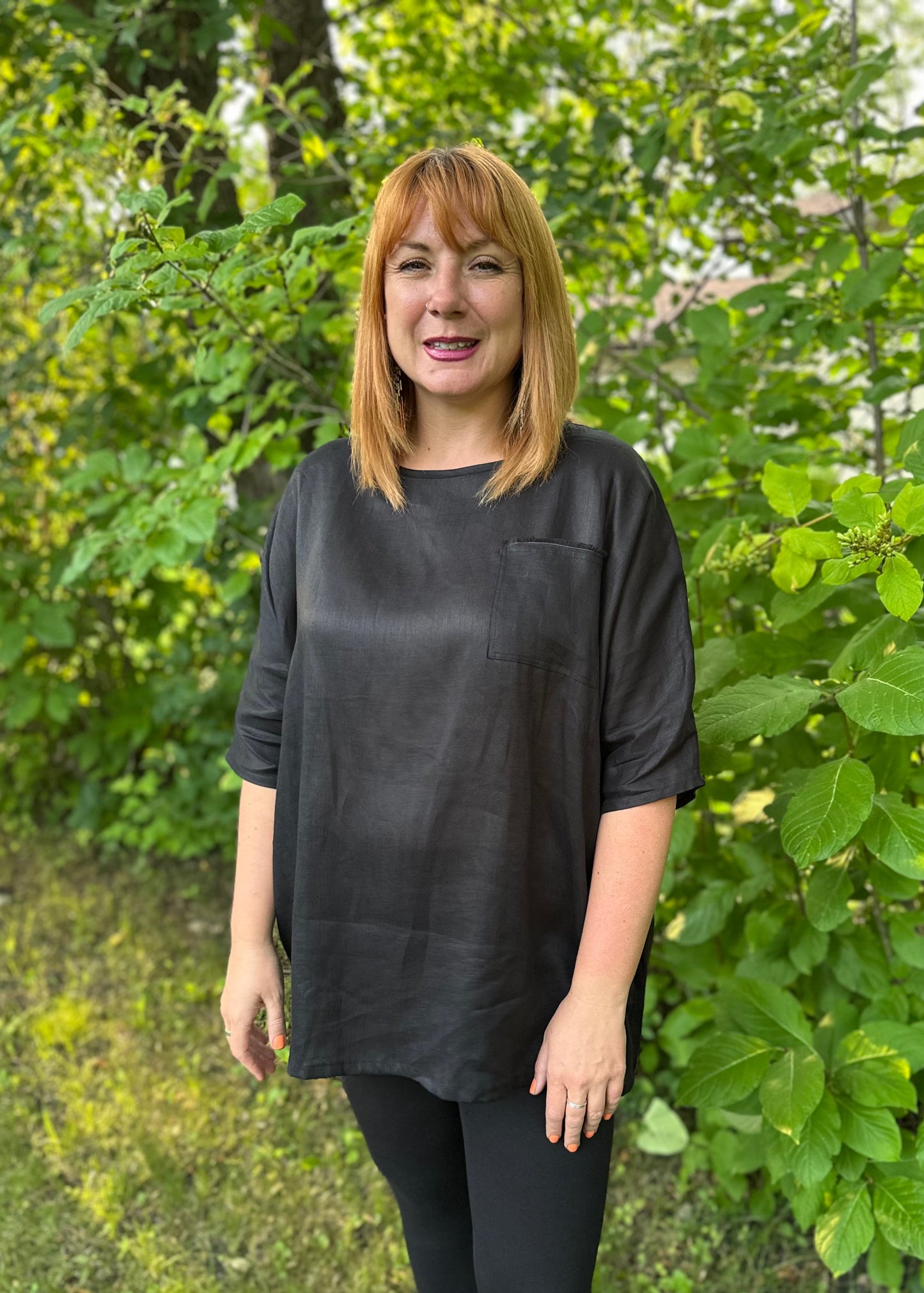 Sandy Linen Tunic -Black