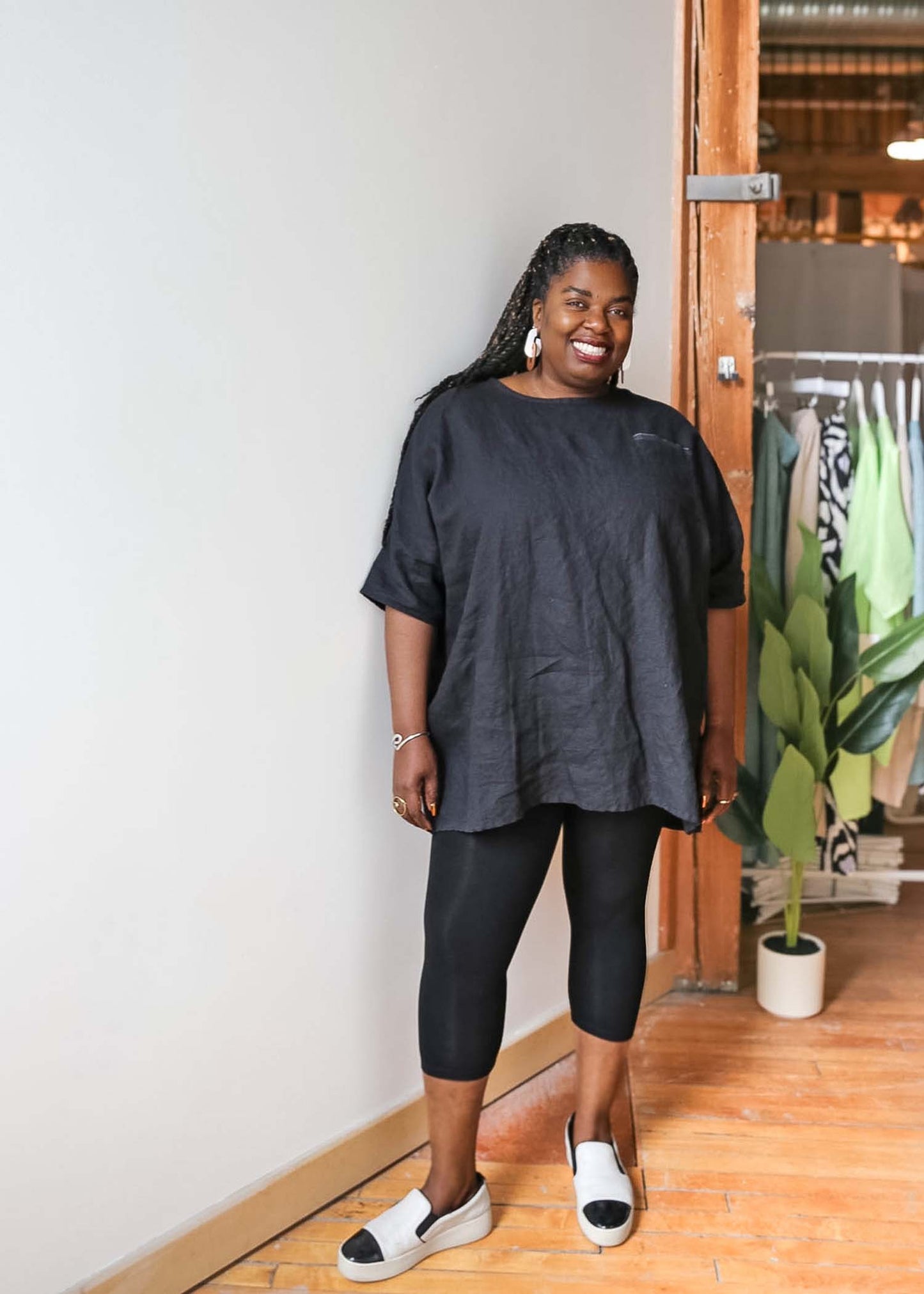 Sandy Tunic -Linen -Black
