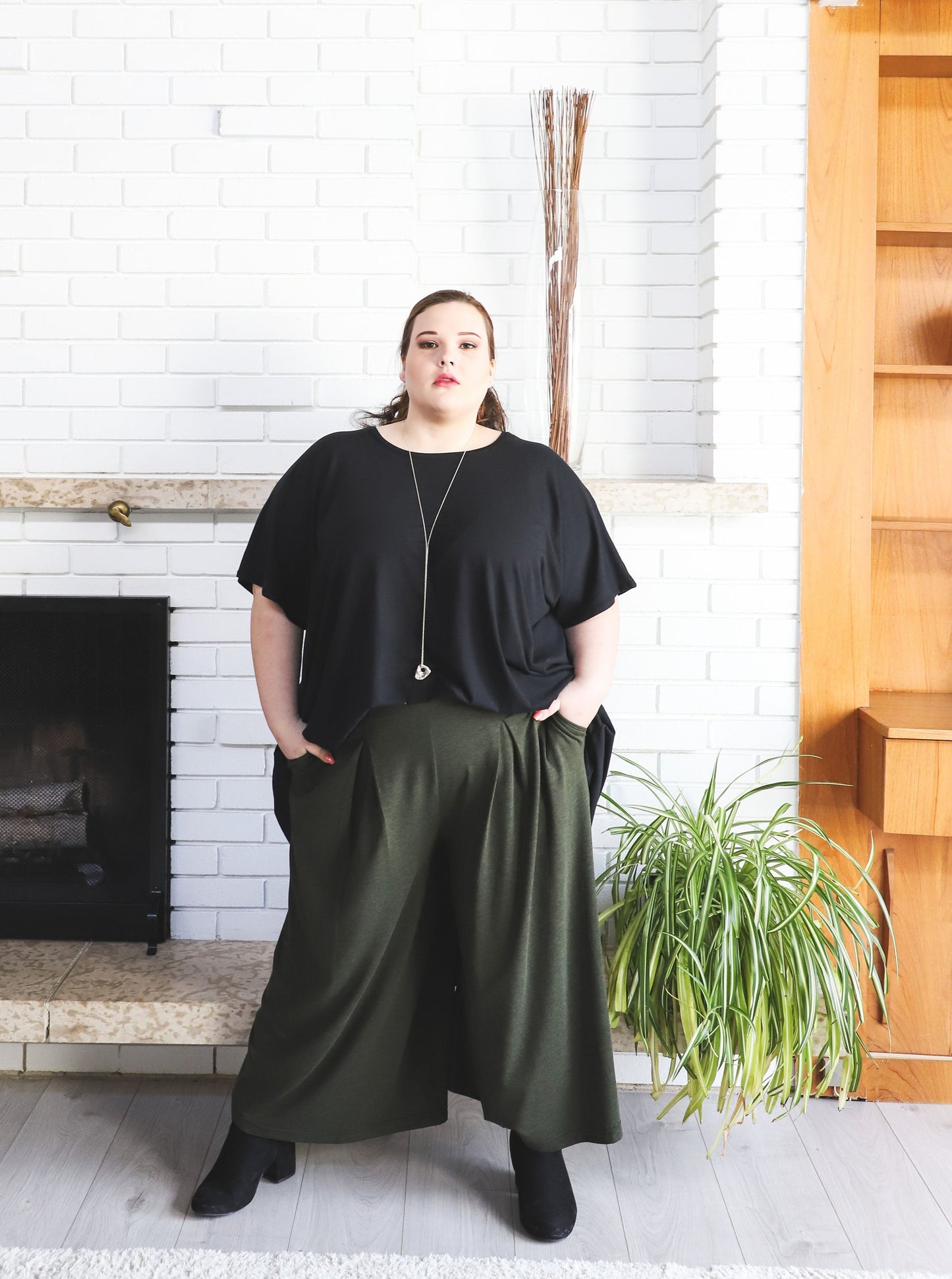 Lizzy Long Tunic Top -Black