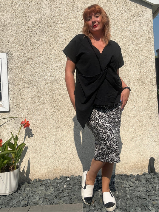 Leopard Midi Fitted Skirt