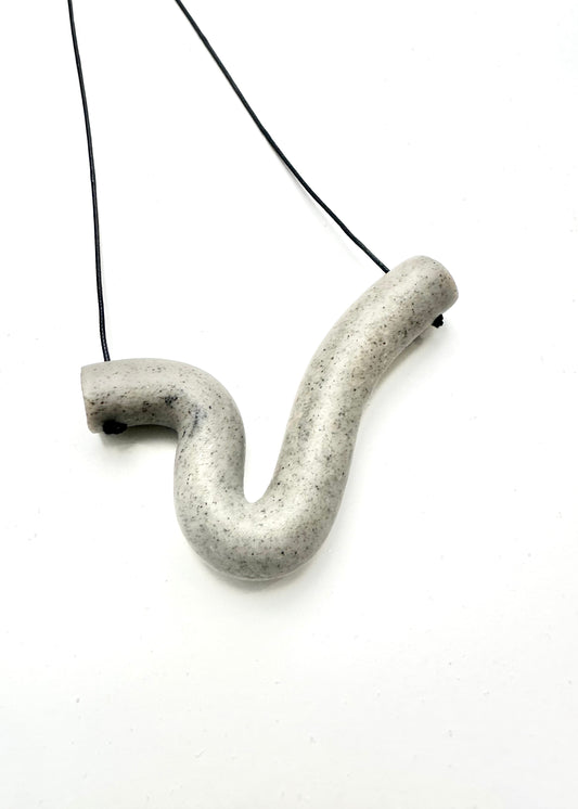 Bare-No-Tools -Necklace -Large  Swoop *light speckled grey ￼