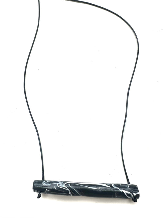 Bare-No-Tools -Necklace *Straight Away *Black w/ white swirl