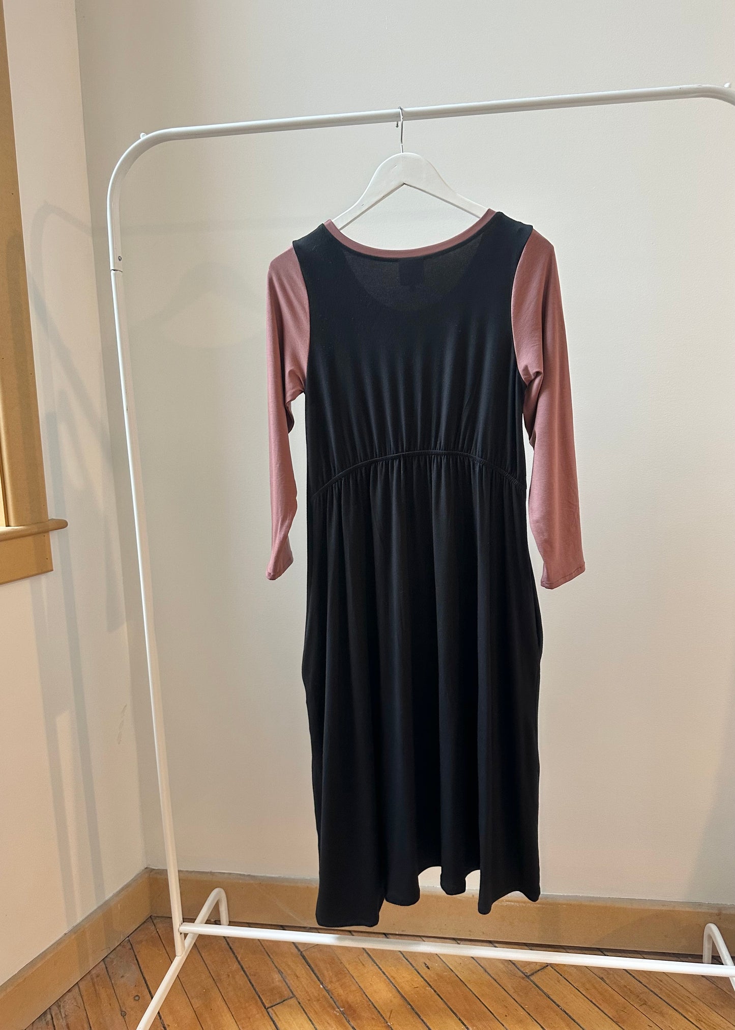 Sample -Black & Rosewood Dress -M