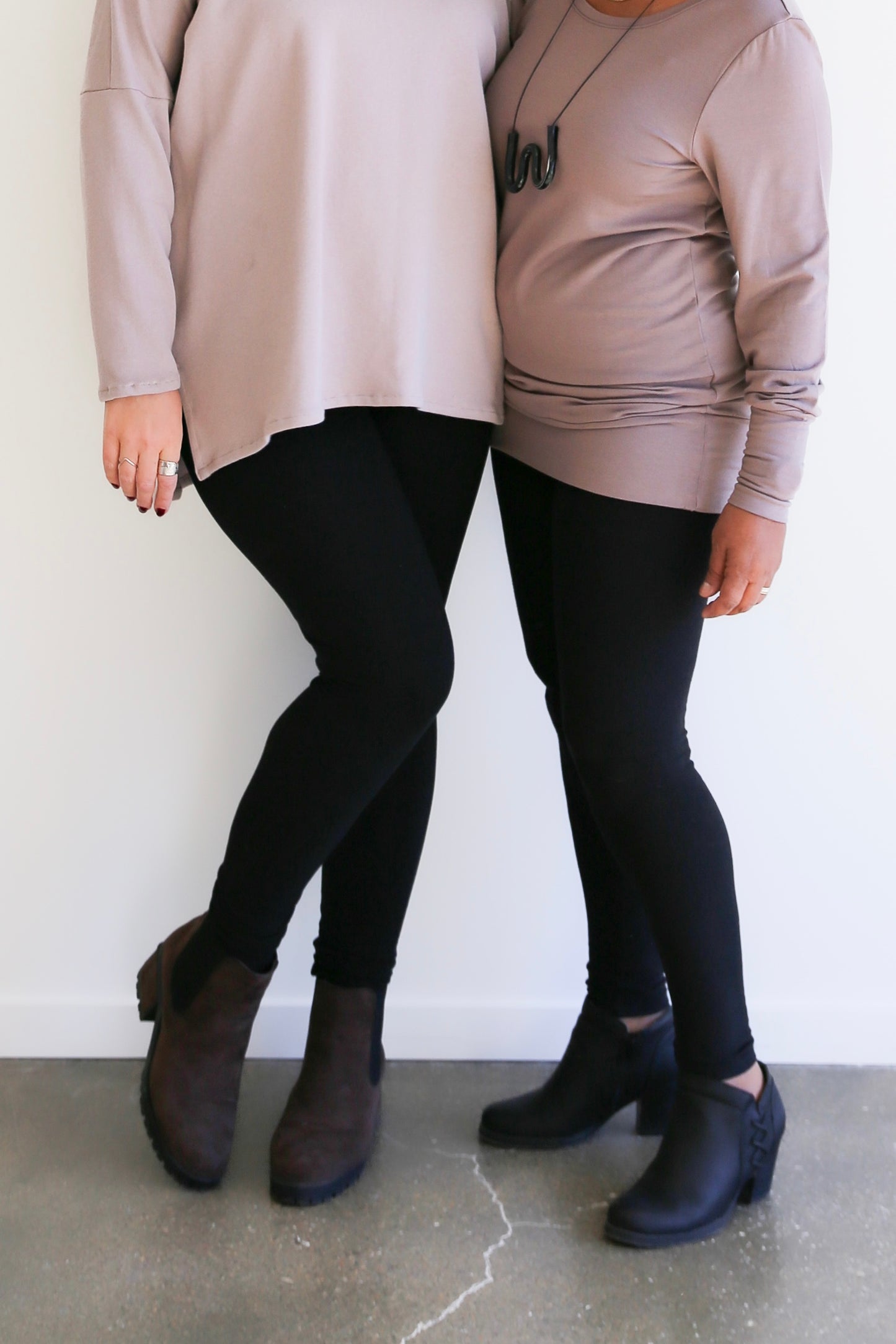 Fleece Lily Leggings -Black