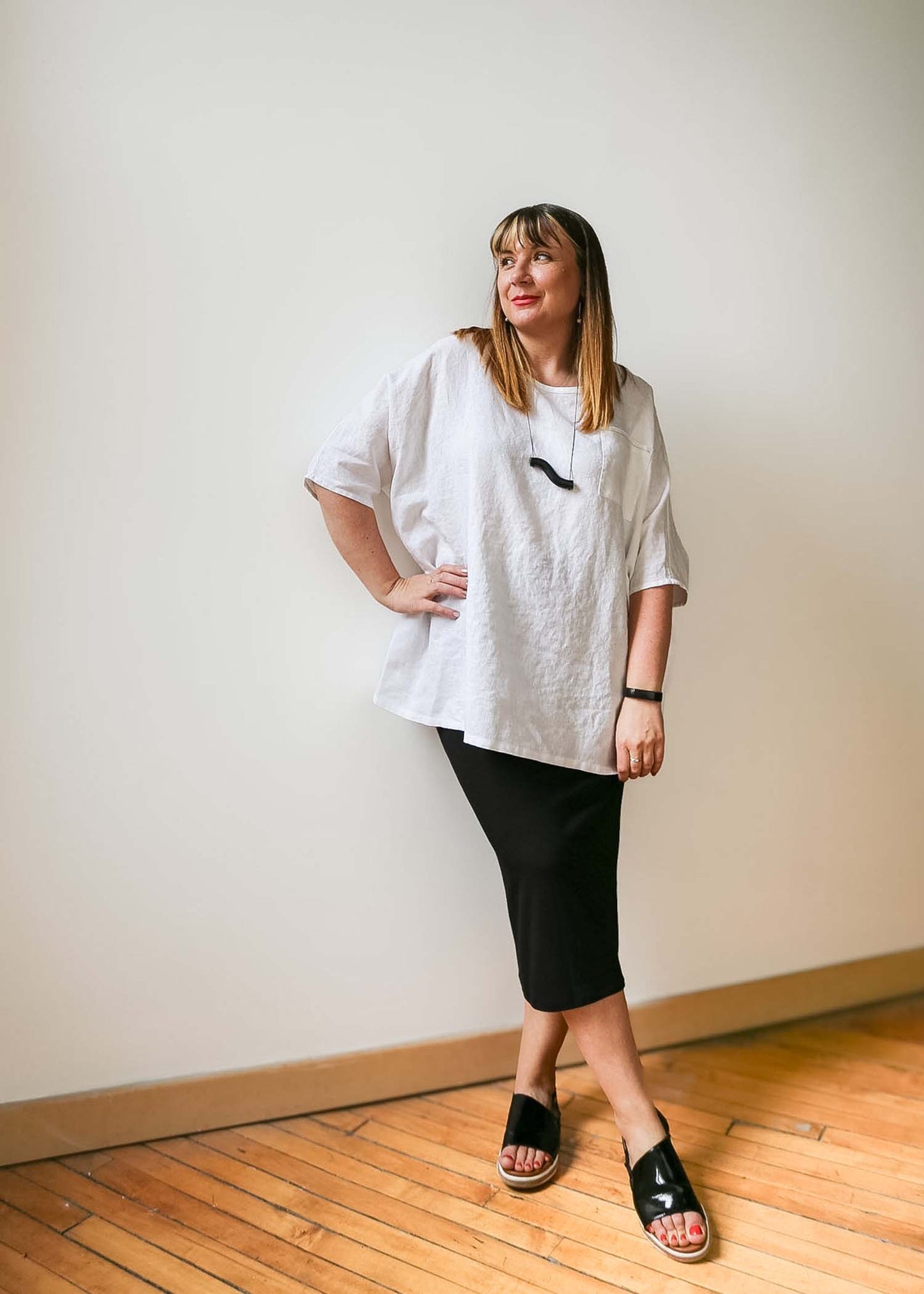Sandy Tunic -Linen -Black or White