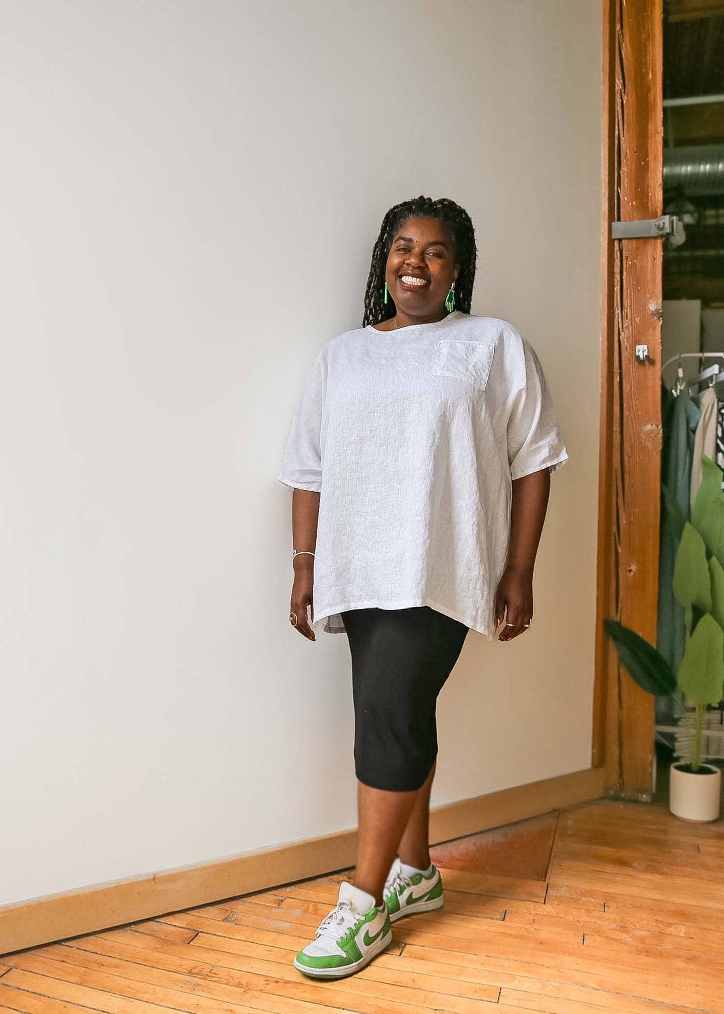 Sandy Tunic -Linen -Black or White