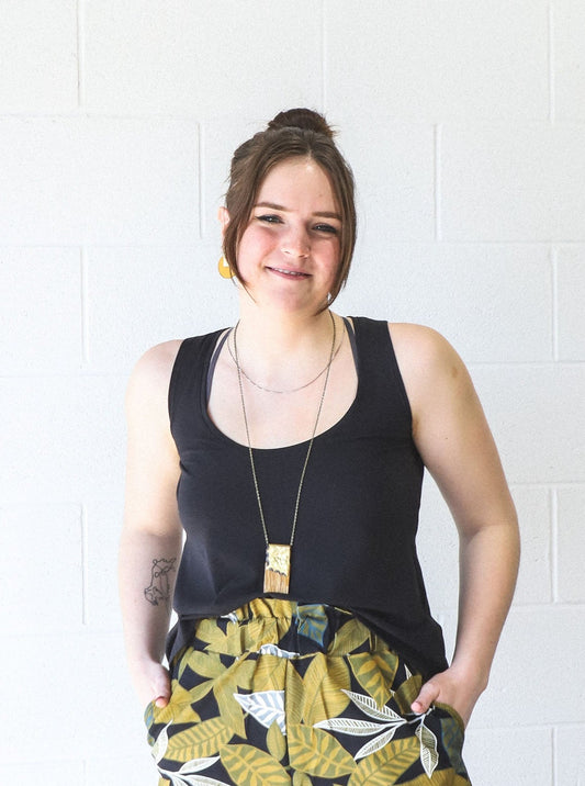 Dee Dee Short Tank Top -Black